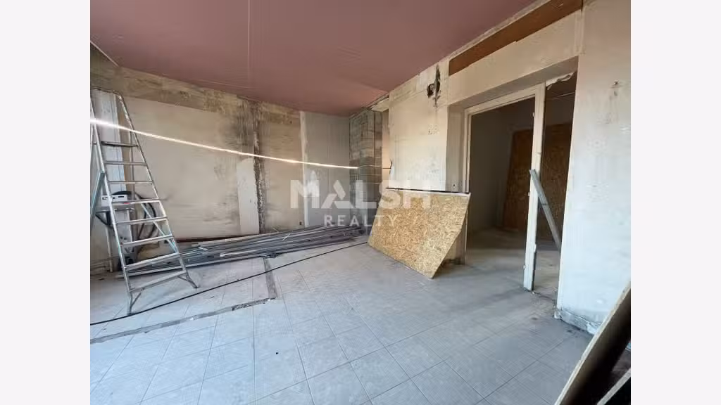 Locaux commerciaux 141m² à louer à Villeurbanne