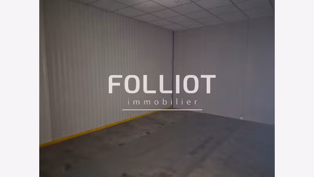 A louer beau local 186m² zone commerciale de Vire