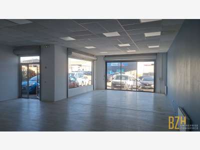 A louer local commercial rénové 120m² à Vannes