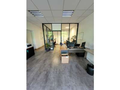 Location Locaux commerciaux - Boutiques à Irigny