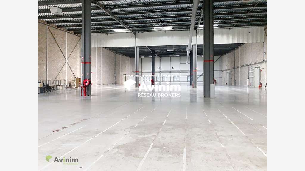 A louer local d'activité 2735m² à Epinal RN57