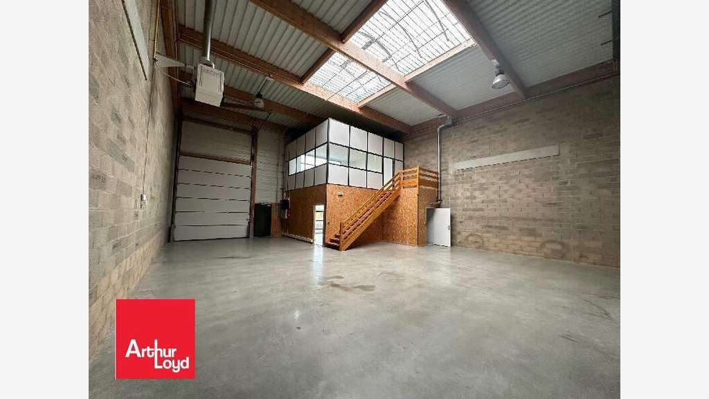 A louer local 180m² à Chartres Gellainville