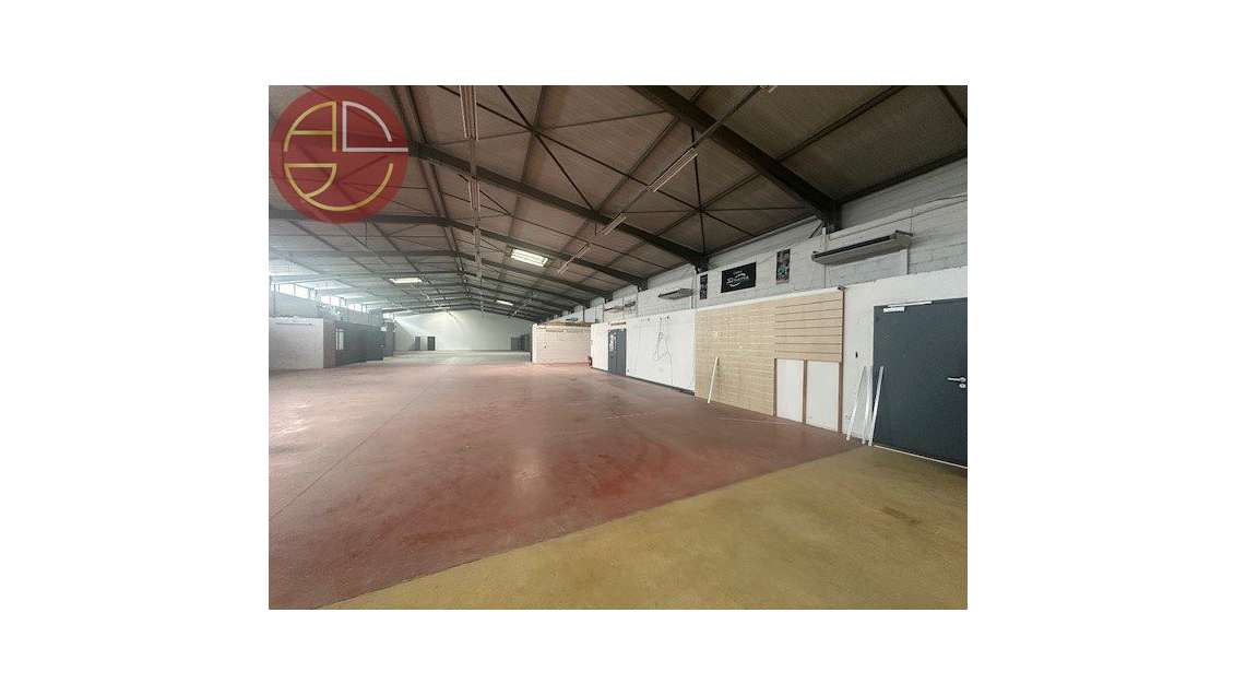 A louer local d'activité 500m² à Toulouse Thibaud