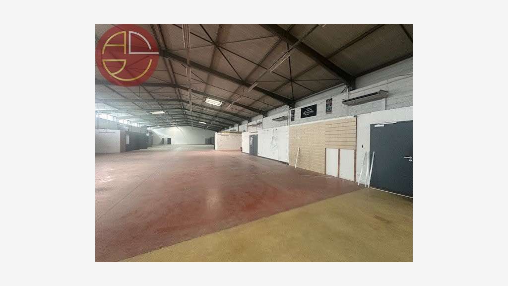 A louer local d'activité 2025m² à Toulouse Thibaud