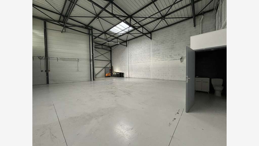 A louer local d'activités mixte 500m² Saint Priest