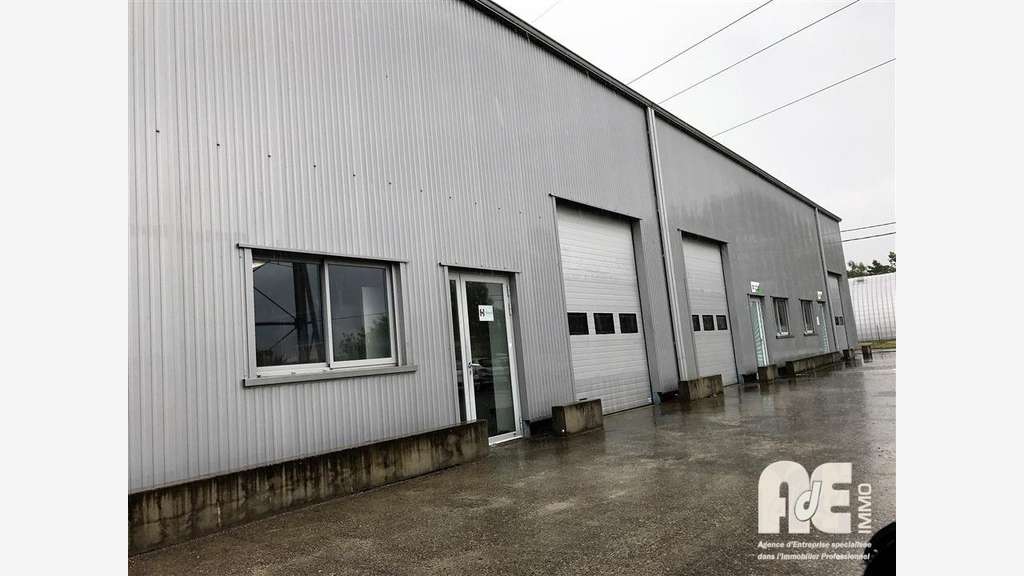 Location local d'activités 1225m² à Escalquens