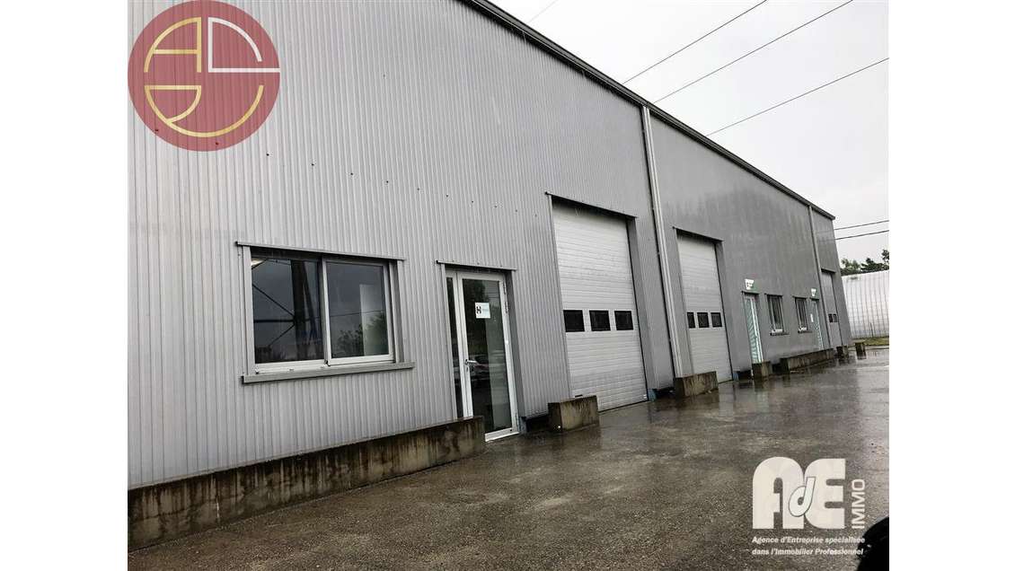 Location local d'activités 1225m² à Escalquens