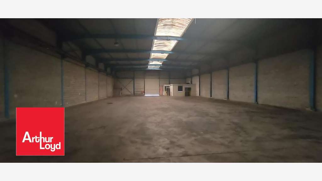 A louer local d'activités 800m² ZA Chartres