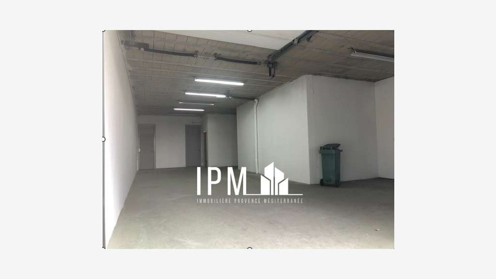 Local 125m² à louer Les Pennes Mirabeau 13170