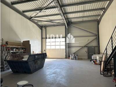 A louer local d'activité 285m² en ZA à Aubagne