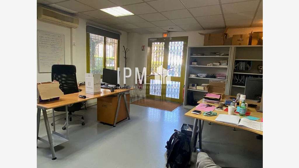 A louer local mixte 150m² Vitrolles ZI Estroublans