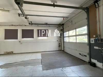 Local d'activités 239m² à louer Allauch 13190