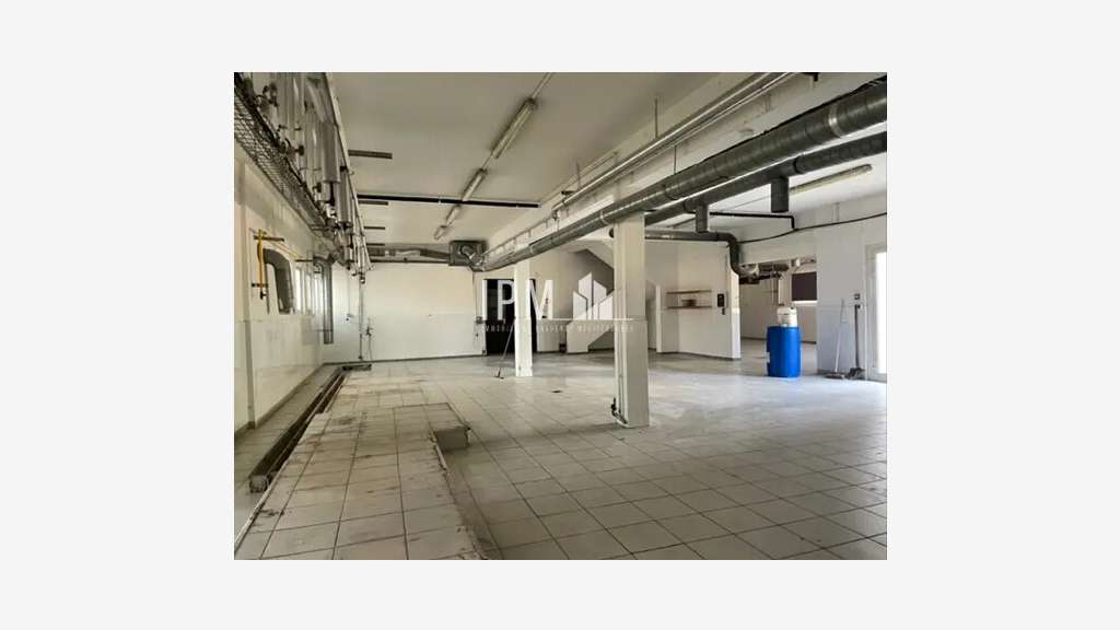 Local d'activités 239m² à louer Allauch 13190