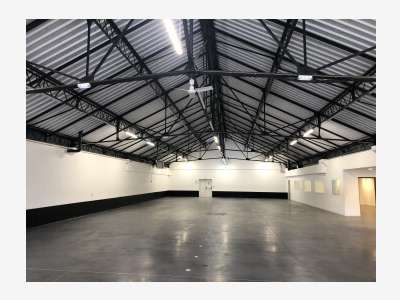 A louer entrepôts 700m² à Amiens Ouest