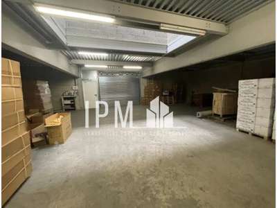 A louer entrepôt 2092m² à Aubagne ZI des Paluds