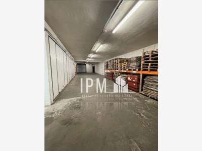 A louer local 327m² Vieille Chapelle 13008