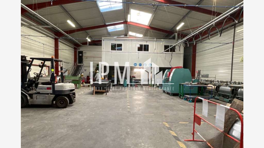 A louer local d'activités 593m² Ecopolis 13500