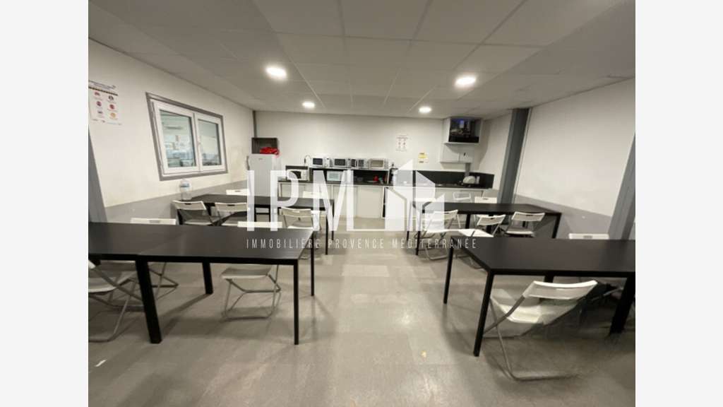 A louer local d'activités 593m² Ecopolis 13500