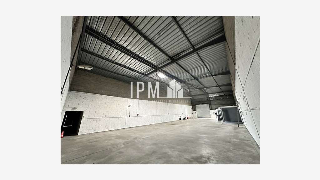 A louer local d'activités 452m² ZI Rognac 13340