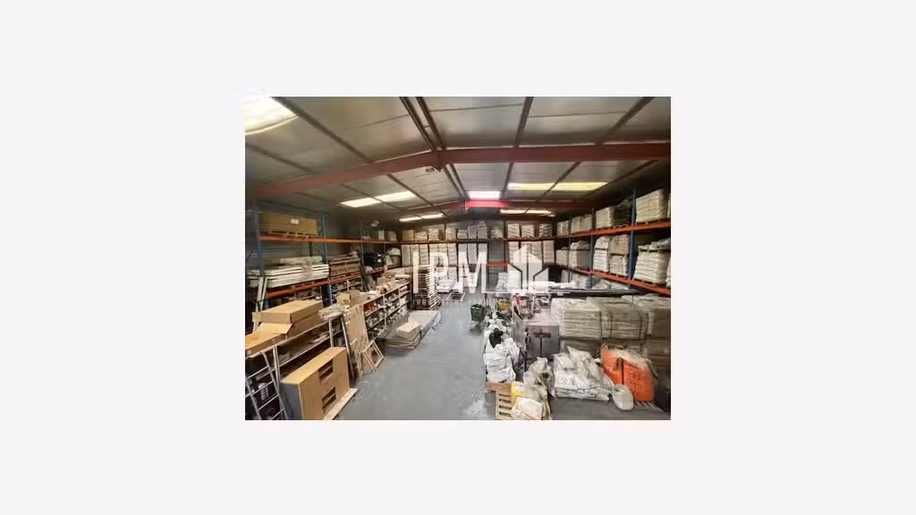 Local d’activités 1200m² à louer ZA Septèmes