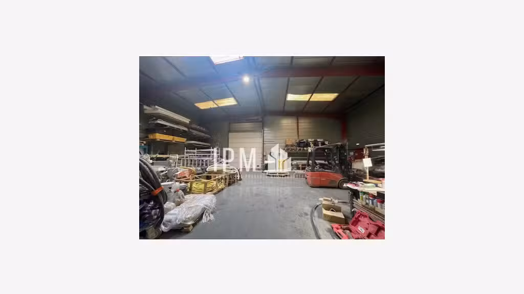 Local d’activités 1200m² à louer ZA Septèmes