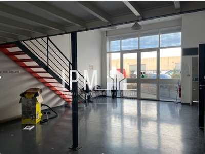 A louer local d'activité 154m² St Pierre 13012 