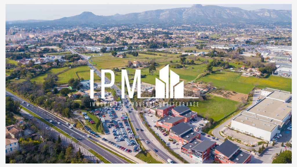 A louer local 175m² à Aubagne zone des Paluds