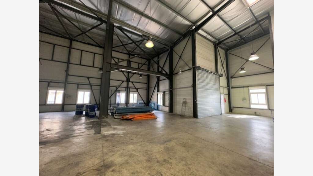 Local de 483m² à louer à Aubagne Camp Major