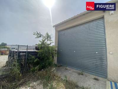 Location Locaux d'activités - Entrepôts à Aix-en-Provence