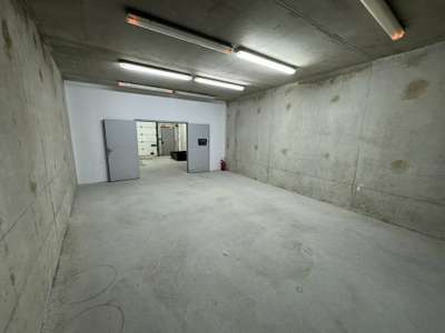 A louer local de stockage 75m² à Bourg-lès-Valence