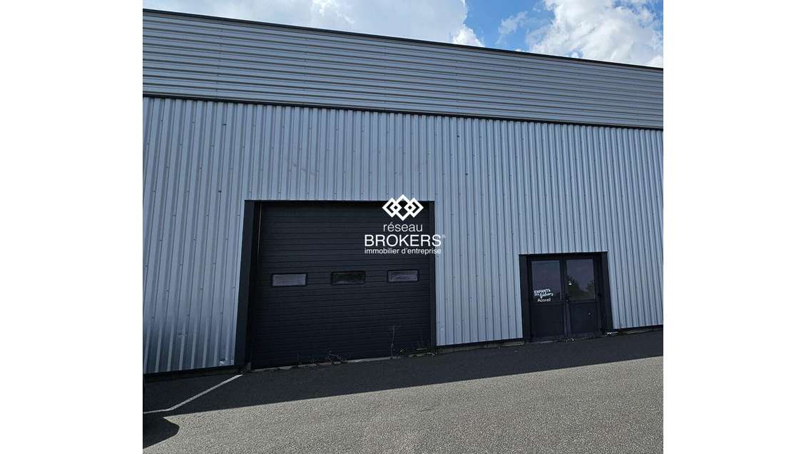 A louer local d'activité 210m² à Riom ZA l’Ambène 