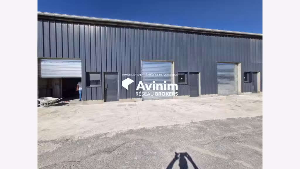 A louer local de stockage 170m² à Villevaudé