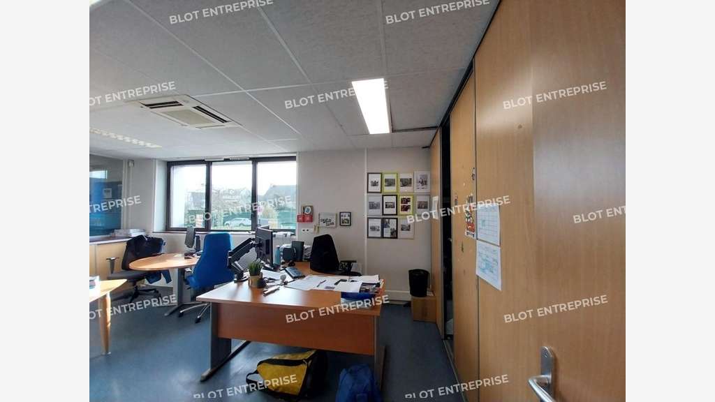 A louer bâtiment 867m² à La Baule-Escoublac