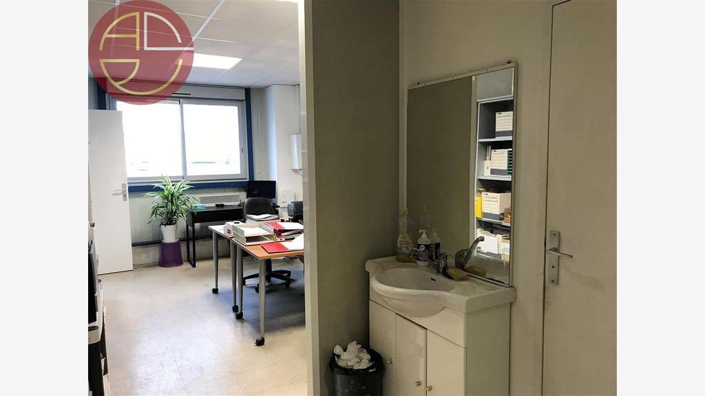 Location local d'activités 440m² à Escalquens
