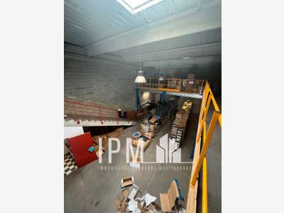 A louer local d'activité 361m² à Pertuis en ZA