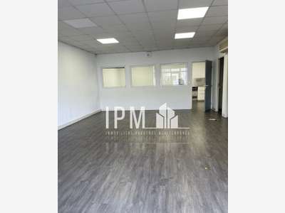 Local 90m² à louer zone d'activité de Gémenos