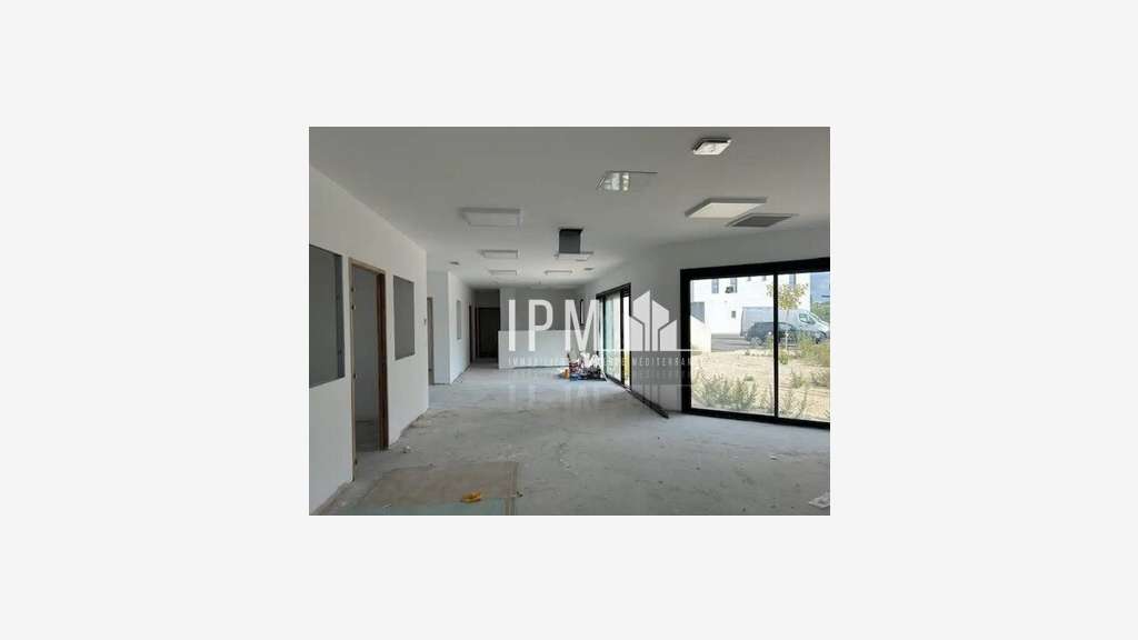 A louer bureaux 134m² RDC à Lançon-Provence