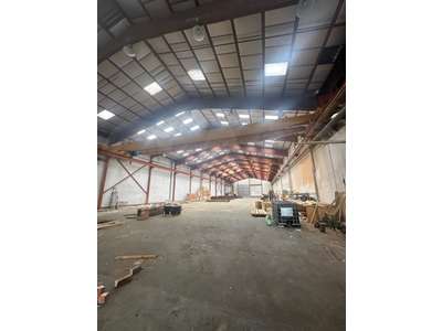 Location Locaux d'activités - Entrepôts à Lanrodec