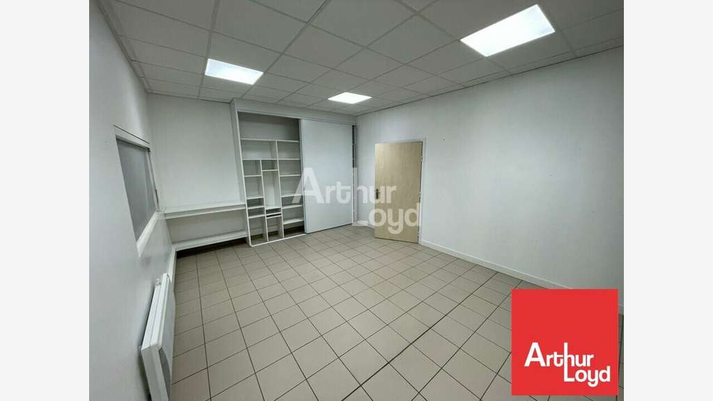Local d'activité 540m² à louer aux Sables-d'Olonne