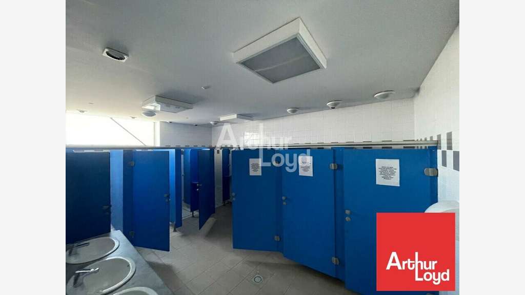 Local d'activité 540m² à louer aux Sables-d'Olonne