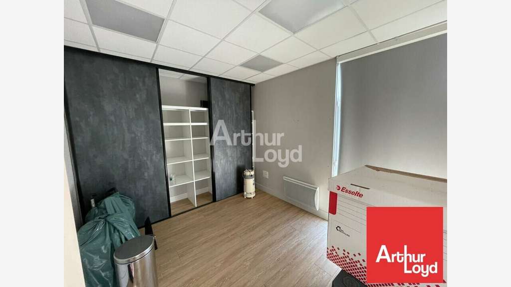 Local d'activité 540m² à louer aux Sables-d'Olonne