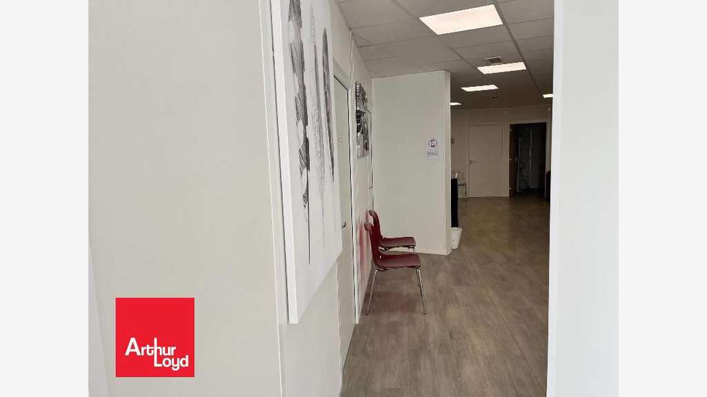 A louer local commercial 319m²agglo de Chartres