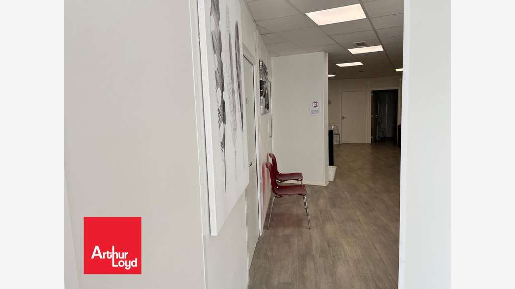 A louer local commercial 319m²agglo de Chartres