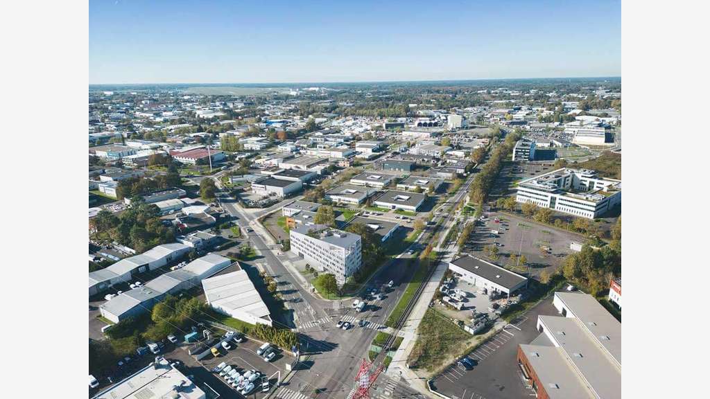 A louer local 223m² idéalement situé à Mérignac