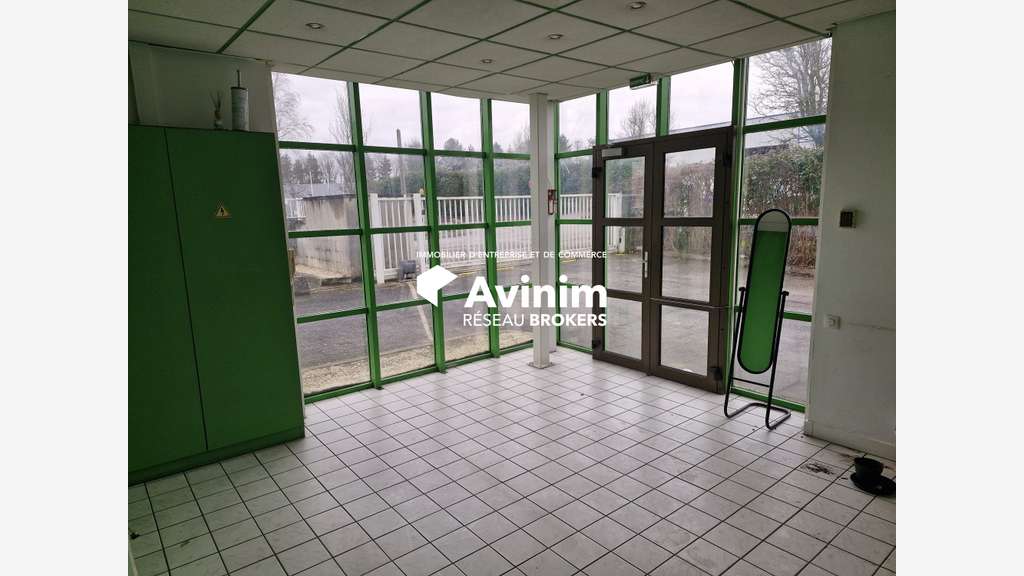 A louer local d'activité 600m² à Claye-Souilly ZAC