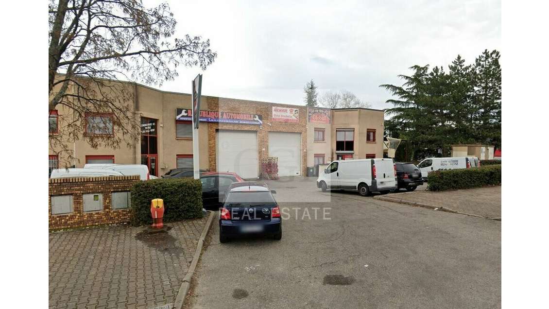 A louer local mixte 715m² à Vénissieux