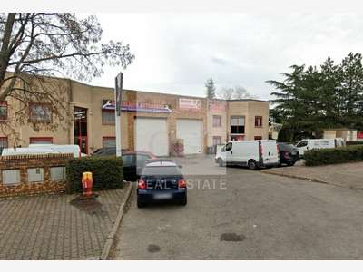 A louer local mixte 715m² à Vénissieux