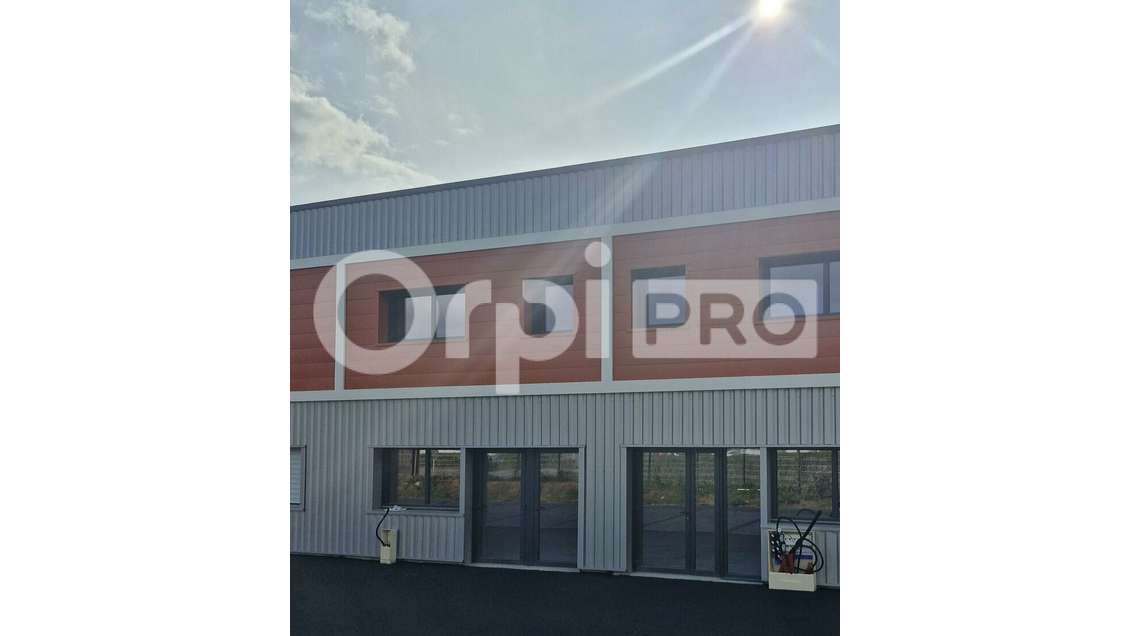 A louer local neuf équipé La Chapelle-des-Marais