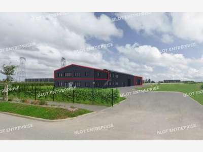 A louer locaux neufs 476m² Plouédern RN12