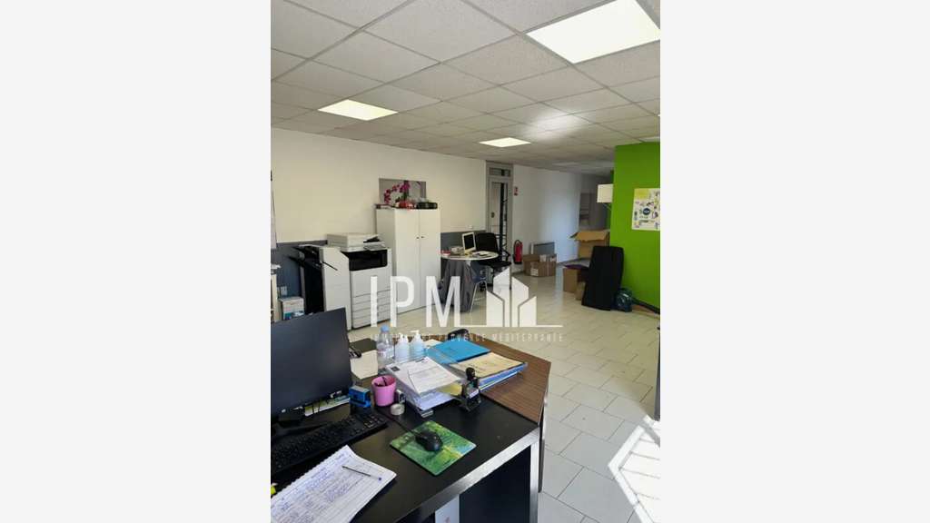 A louer local commercial 420m² Les Pennes-Mirabeau